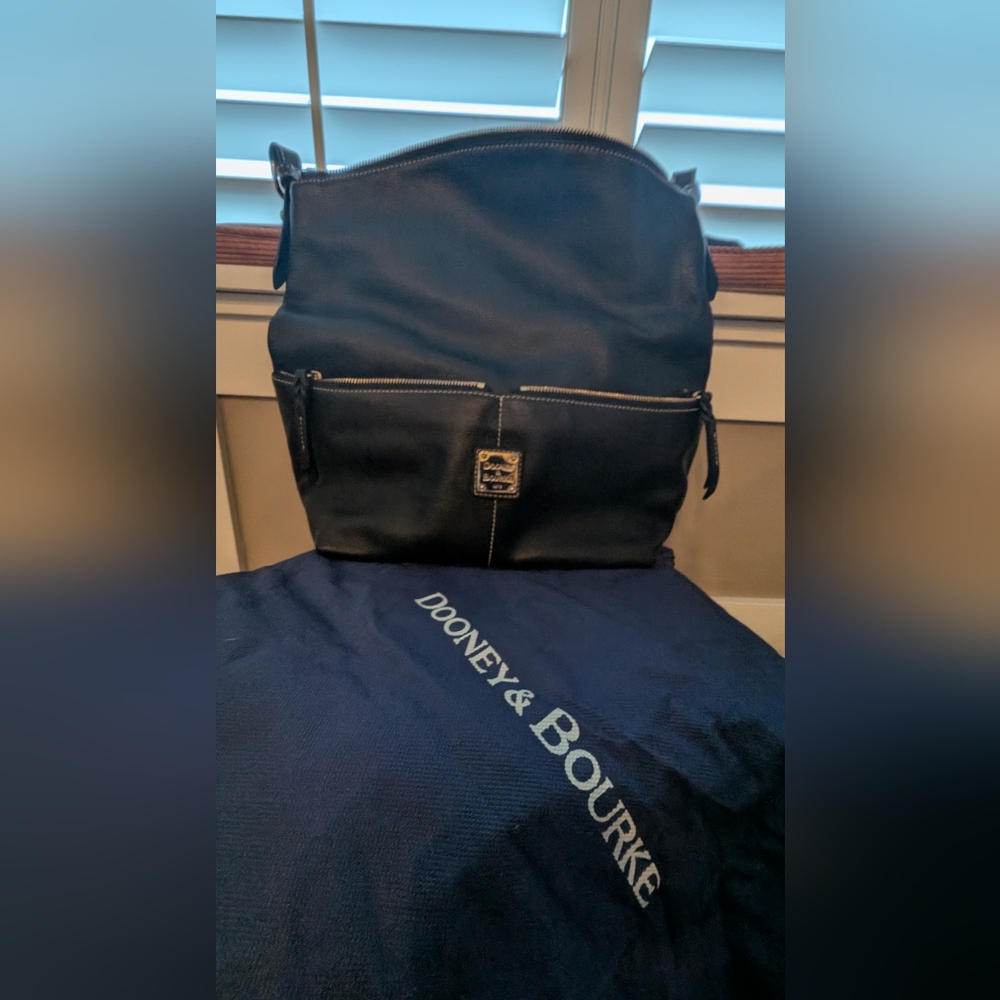 Dooney & Bourke Large Shoulder Bag